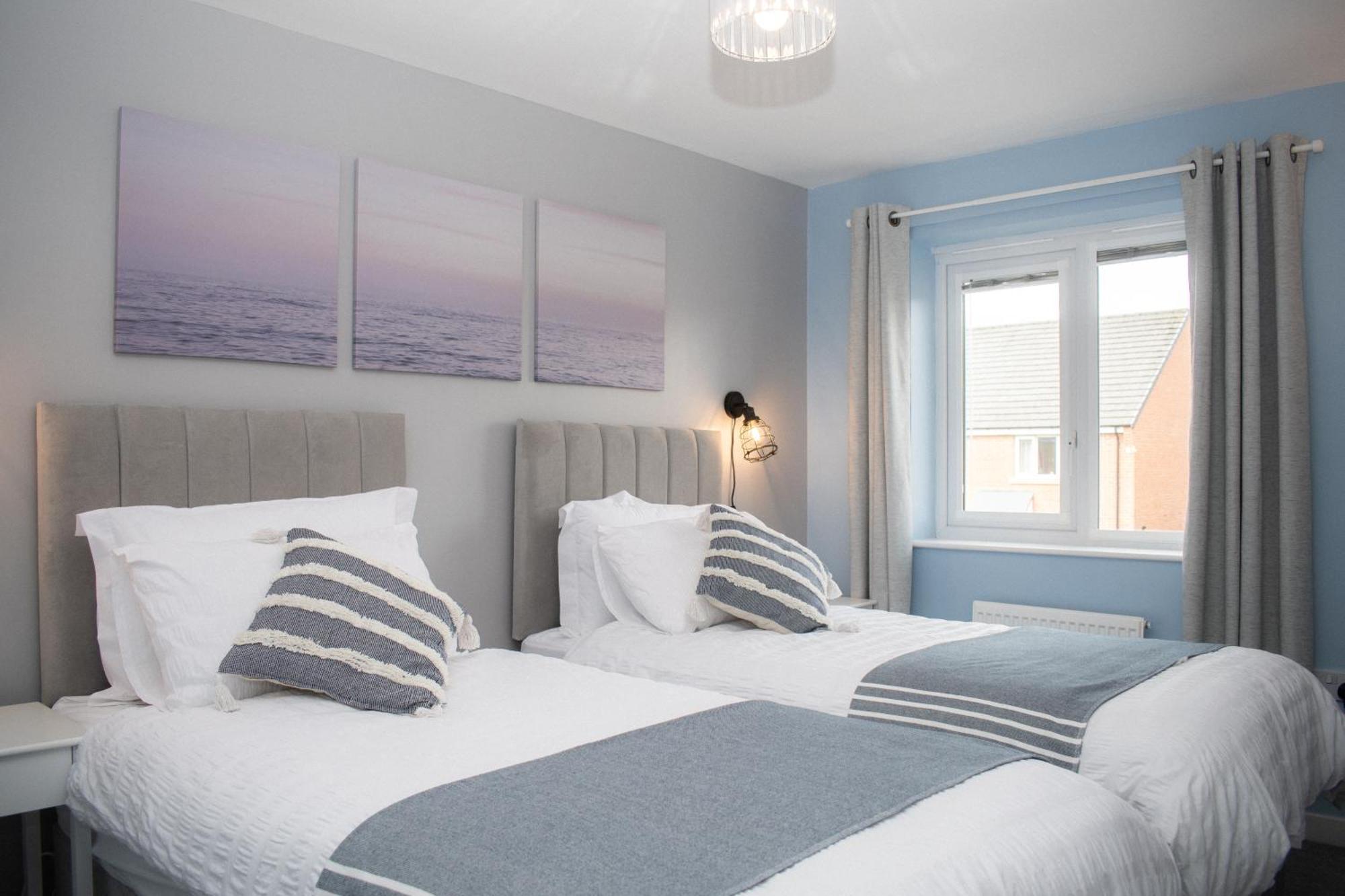 Comfy Modern 3Br Semi Detached 400Mb Wifi Free Double Parking Villa Newcastle upon Tyne Exterior photo