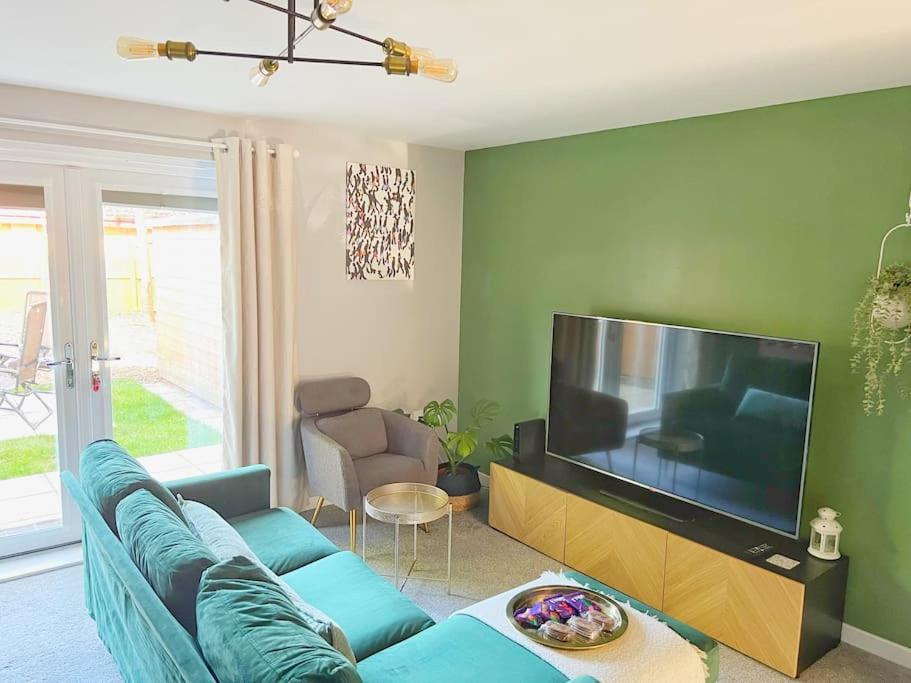 Comfy Modern 3Br Semi Detached 400Mb Wifi Free Double Parking Villa Newcastle upon Tyne Exterior photo
